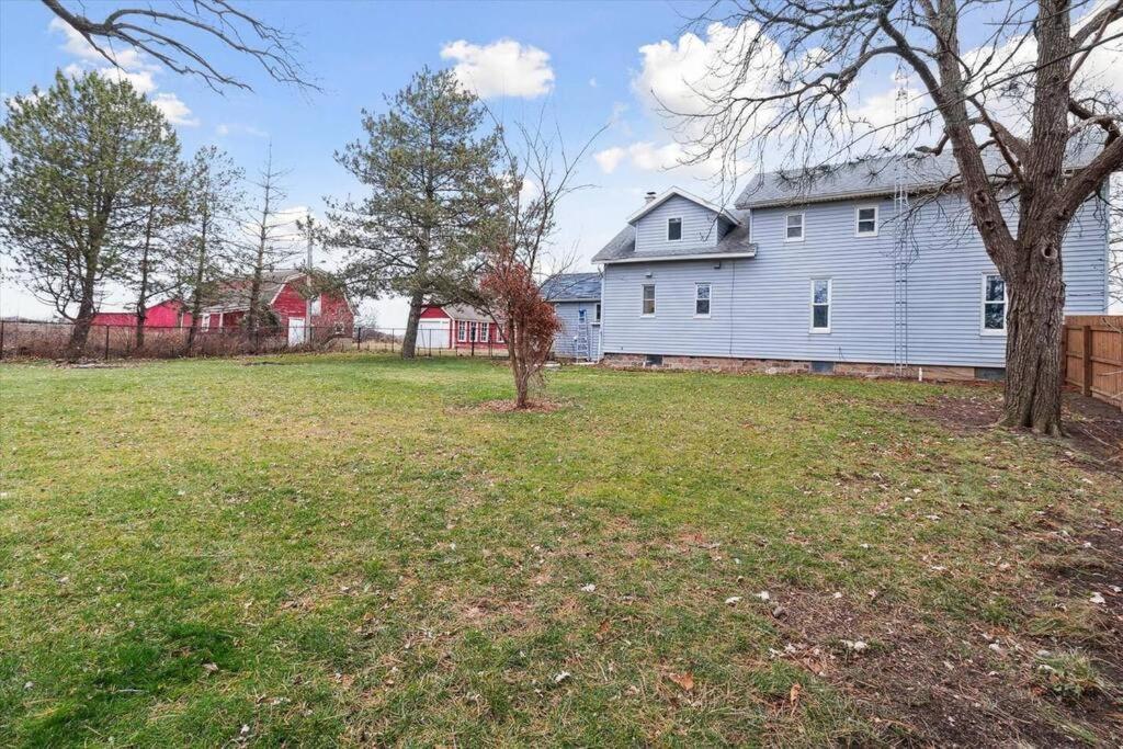Farmhouse Near Little Bavaria Frankenmuth Exterior photo